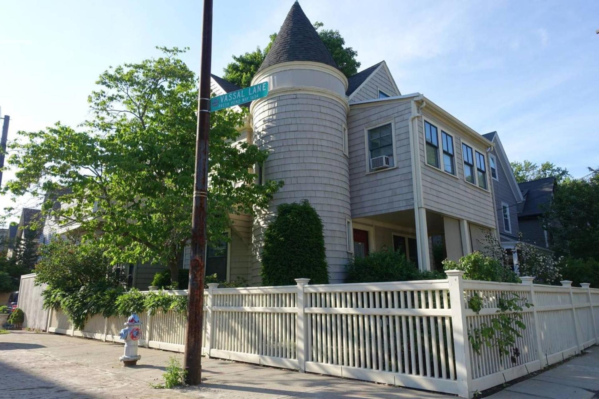 Charming Harvard Victorian Cambridge Exterior foto
